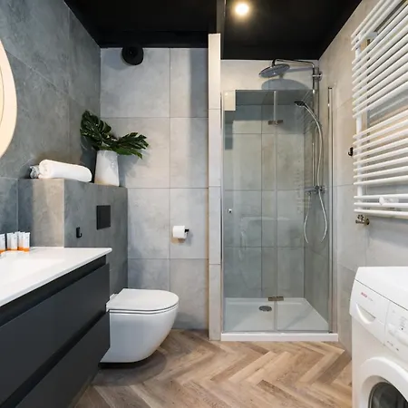 Stylish Opienskiego By Renters Apartment Posen
